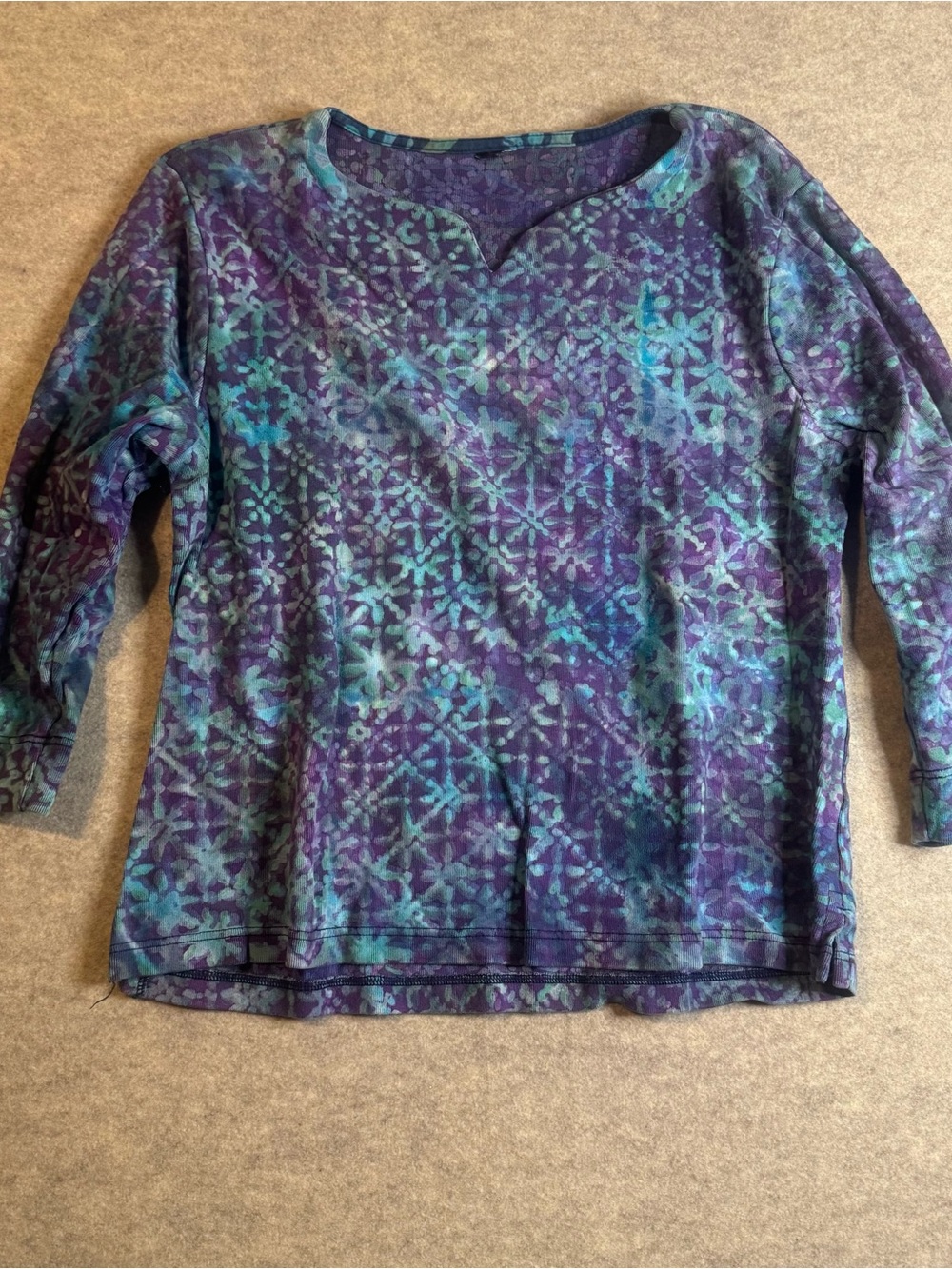 Source Unknown Purple and Teal Patterned Long-Sleeve Tee